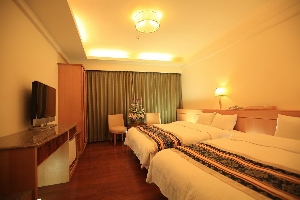 Dong Tair Spa Hotel Wenquan Exterior foto